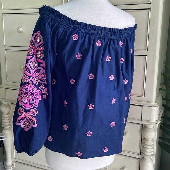 Lilly Pulitzer High Tide Navy Jaeda Top. Size small - Picture 7 of 9